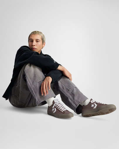 Star Player 76 Heavy Canvas Rugged Brown/Egret/White, On Foot Shot 2