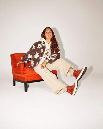 Chuck Taylor All Star Embroidered Roses Rugged Orange/Egret/Midnight C, Detail Angle View