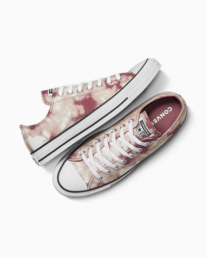 Chuck Taylor All Star Tie-Dye Red Cedar/Vintage White/Black, Angled View