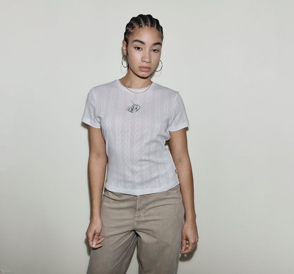 Locket T-Shirt White 10A