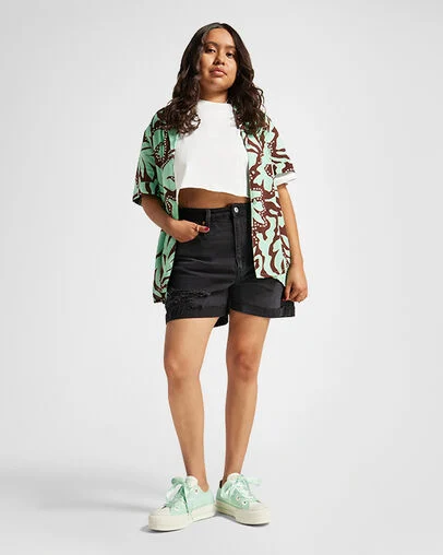 Chuck Taylor All Star Lift Matte Satin Sticky Aloe Green/Egret/Egret, On Foot Shot 1