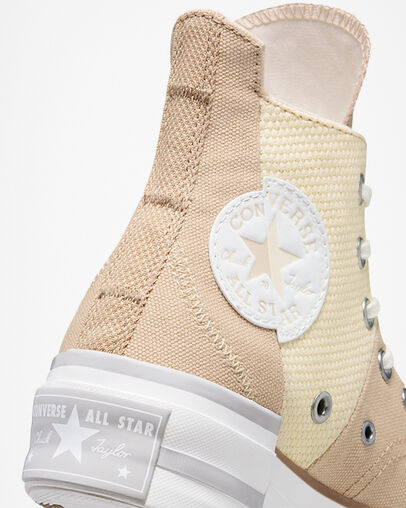 Chuck 70 Plus Summer Utility Oat Milk/Soft Dune, Detail Angle View