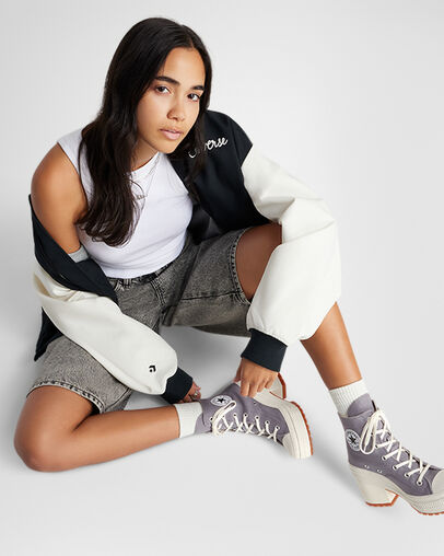 Chuck 70 De Luxe Heel Mauve Stone/Natural Ivory, On Foot Shot 2