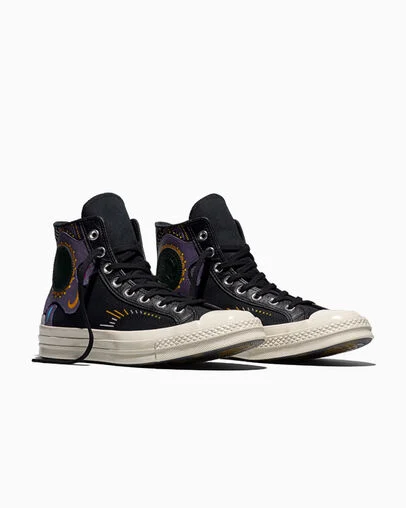 Chuck 70 D&iacute;a de Muertos Black/Classic Ecru, Top and Side View