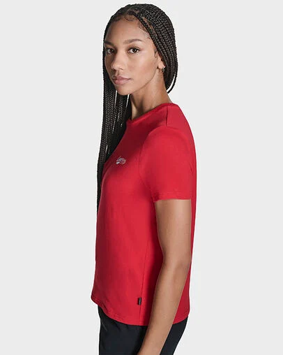 Winged Chucks T-Shirt Red, Full Body View