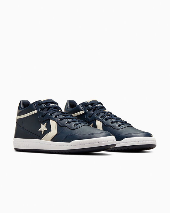 CONS Fastbreak Pro Leather and Nubuck Unisex Mid Shoe. Converse.com