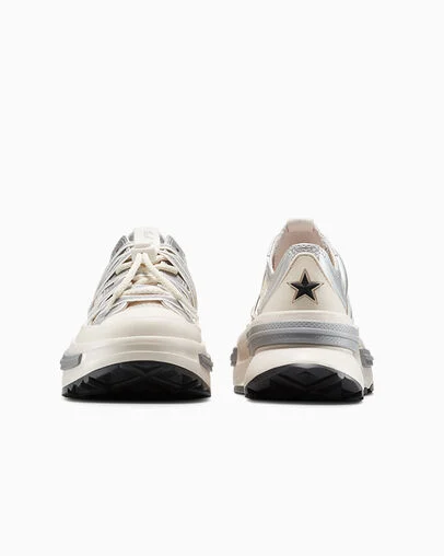 Run Star Legacy CX Platform Dull Silver/Egret/Black, Heel View