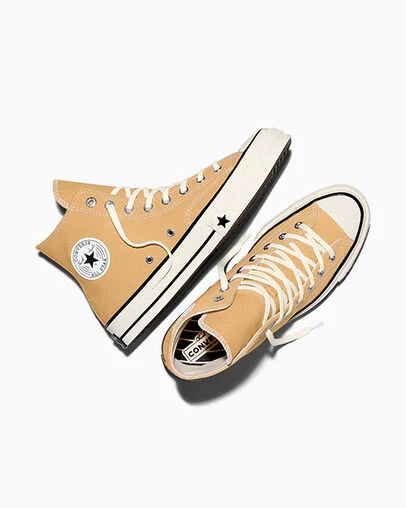 Chuck 70 X Melon Dramatic/Egret/Black, Angled View