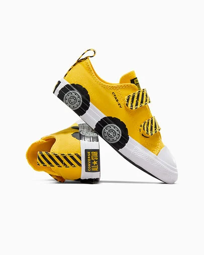 Chuck Taylor All Star Construction Truck Easy-On Amarillo/Black/White, Detail Angle View