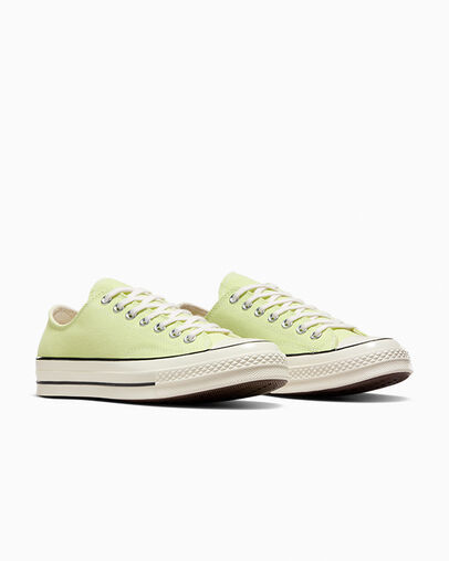 Chuck 70 Canvas Citron This Green/Egret/Black, Top and Side View