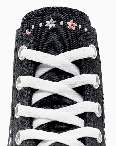Chuck Taylor All Star Petite Petals Total Eclipse/White, Detail Angle View