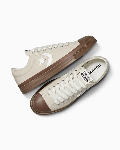 Star Player 76 Gum Sole Light Dune/Vintage White/Gum, Angled View