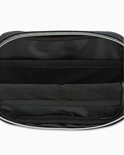 Chuck Taylor Crossbody Bag Black, Detail View