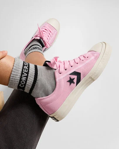 Star Player 76 Black & Pink Tongue Tied/Egret/Shadow Woods, Reflective View