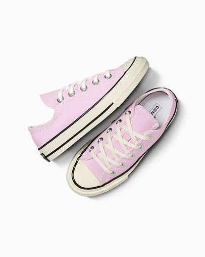 Chuck 70 Stardust Lilac/Egret/Black, Angled View