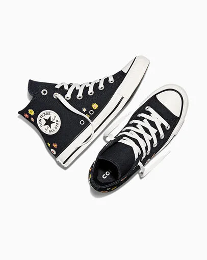 Chuck Taylor All Star Embroidered Florals Black/Bright Outlook/All Heat, Angled View