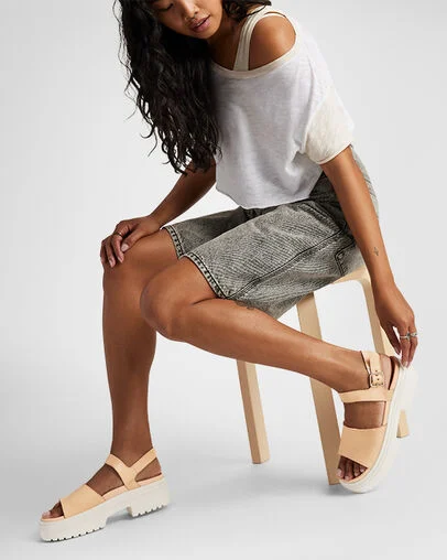 Converse Chuck Taylor All Star Lugged Heel Sandal Leather Coastal Dune/Egret/Light Gold, On Foot Shot 2