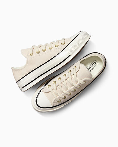 Chuck 70 Suede Pale Petal/Egret/Pale Petal, Angled View