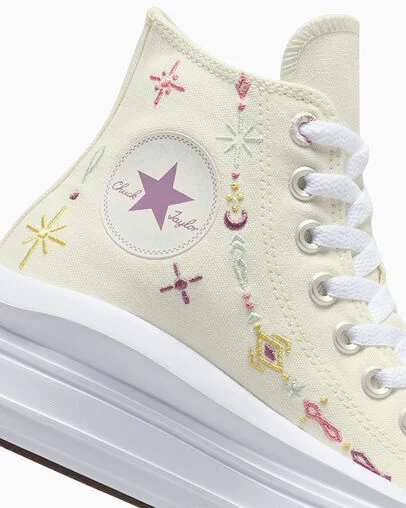 Chuck Taylor All Star Move Platform Alchemy Embroidery Egret/White/Golden Vista, Detail Angle View