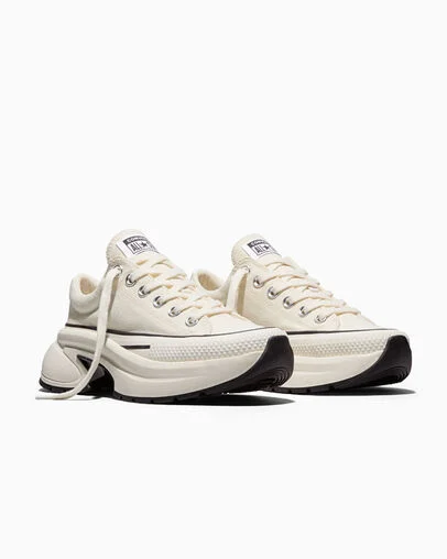 Run Star Crush Egret/Egret/Black, Top and Side View