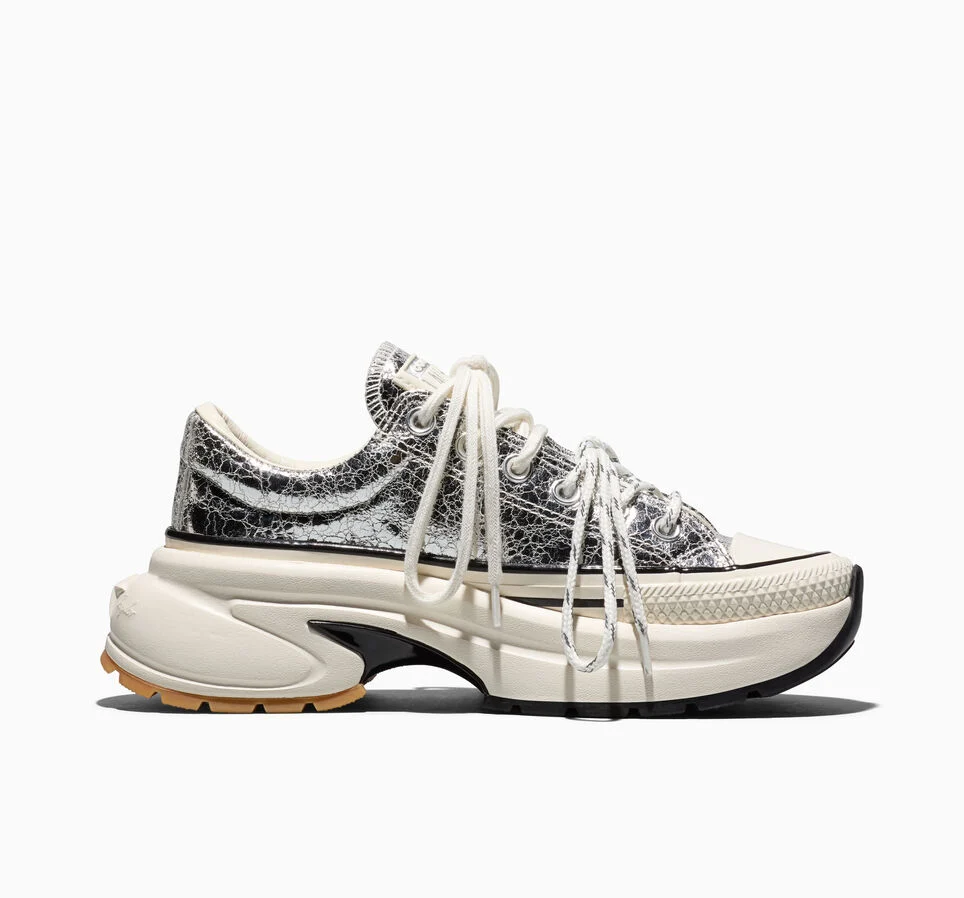 Run Star Crush Distressed Patent Pure Silver/Egret/Black