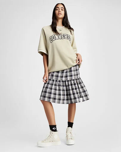 Chuck Taylor All Star Lift Platform Textured Material Light Dune/Egret/Egret, On Foot Shot 1