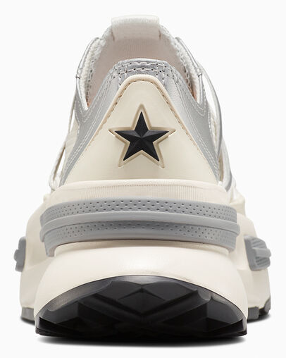 Run Star Legacy CX Platform Dull Silver/Egret/Black, Detail Angle View