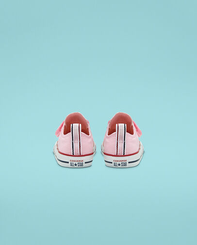 Seasonal Color Easy-On Chuck Taylor All Star Cherry Blossom/Black/White