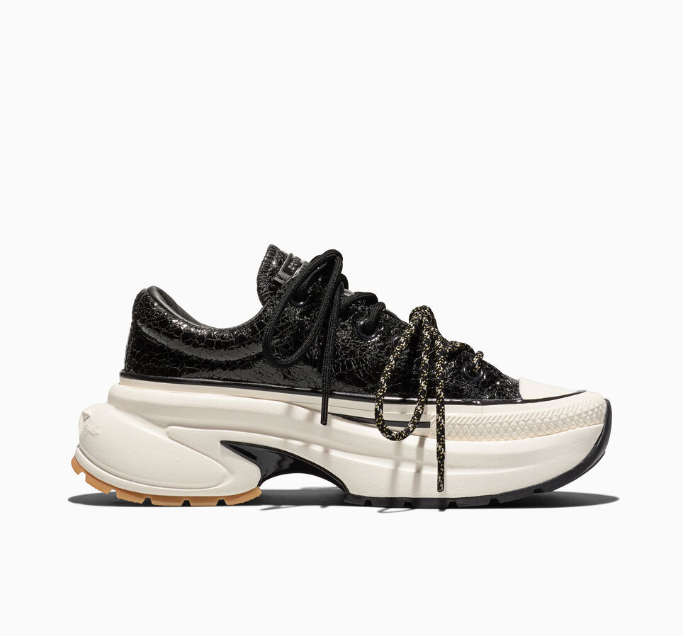 Run Star Crush Distressed Patent Black/Egret/Light Gum Honey