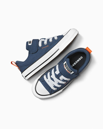 Chuck Taylor All Star Malden Street Easy On Navy/Pale Magma/White, Angled View
