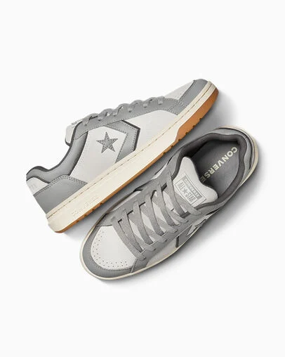 Pro Blaze Classic Leather & Suede Barely Grey/Natural Ivory, Angled View