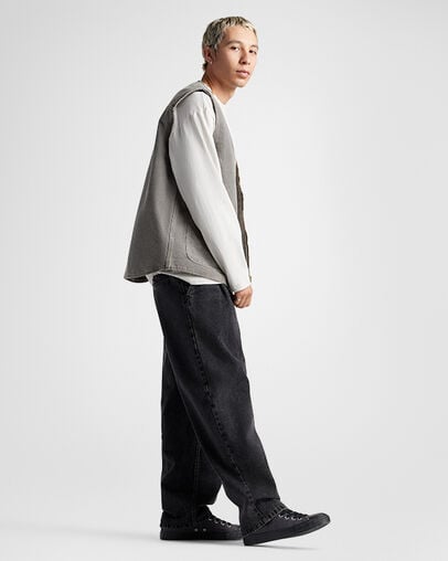 Chuck Taylor All Star Heavy Canvas Dark Matter/Black/Black, On Foot Shot 1