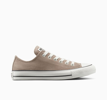 Chuck Taylor All Star Suede Unisex Low Top Shoe. Converse.com display picture 3