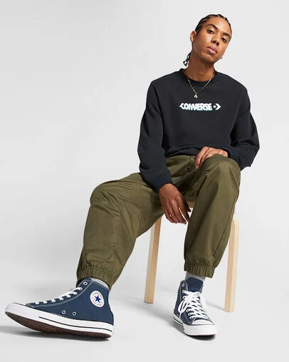 Chuck Taylor All Star Canvas Navy, On Foot Shot 2