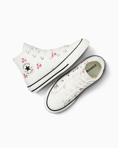 Chuck Taylor All Star Rose Cross Stitch Vintage White/Egret, Angled View