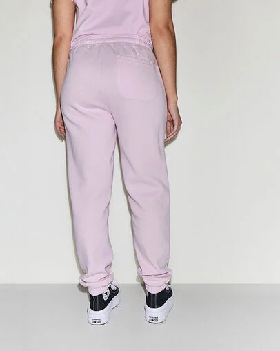 Retro Chuck Taylor Patch Joggers New Found Bloom Pink, Detail View