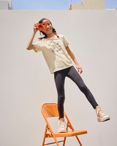 Chuck Taylor All Star Move Leather Warm Quarry/Egret/Warm Quarry, On Foot Shot 2