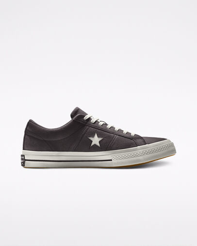 Custom One Star Suede Low Top black