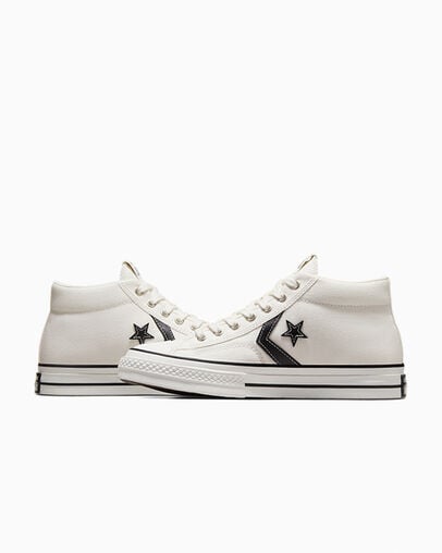 Star Player 76 Vintage White/Black/Egret, Detail Angle View