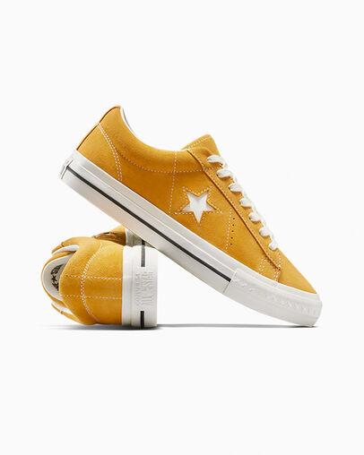 One Star 95 Yellow/Vintage White, Detail Angle View