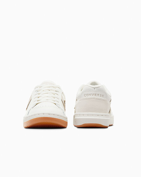 Pro Blaze Classic Luxe Sport Unisex Low Top Shoe. Converse.com