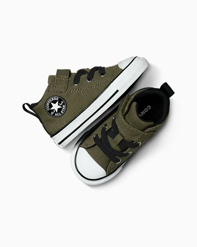 Chuck Taylor All Star Malden Street Easy On Utility/White/Black, Angled View
