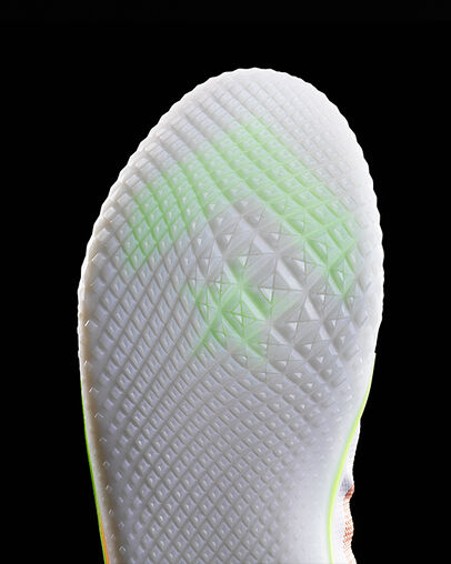 All Star Pro BB Hyperbright White/Orange/Volt