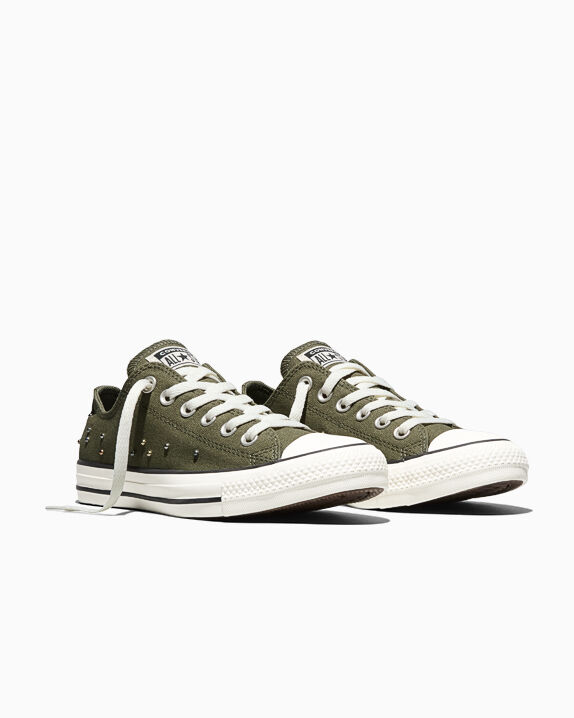 Chuck Taylor All Star Mini Studs Women's Low Top Shoe. Converse.com