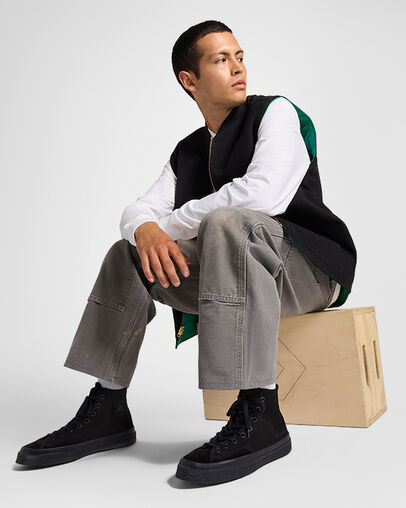 Chuck 70 Marquis Nubuck & Suede Black/Black/Black, On Foot Shot 1