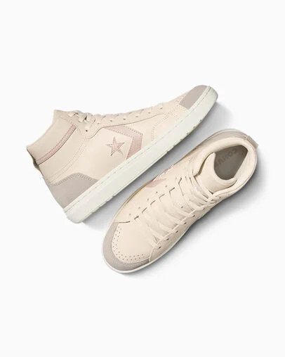 Pro Blaze Classic Leather & Suede Light Dune/Warm Clay/Papyrus, Angled View