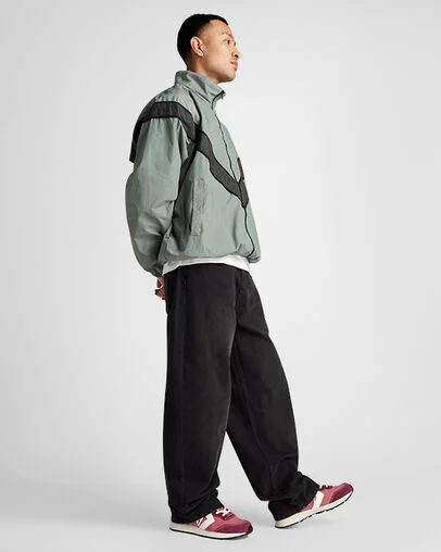 Converse Omega Trainer Royal Flushed/Deep Bordeaux, On Foot Shot 1