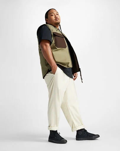 Chuck Taylor All Star Canvas Black Monochrome, On Foot Shot 1