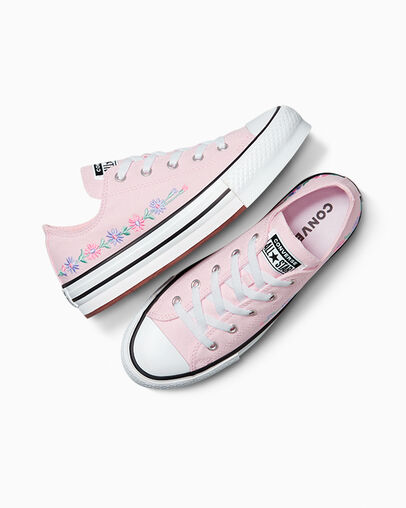 Chuck Taylor All Star EVA Lift Platform Embroidered Florals Sugar Berry/White/Black, Angled View