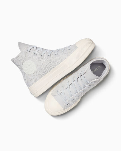 Chuck Taylor All Star Lift Platform Butterflies Fossilized/Egret/Fossilized, Angled View